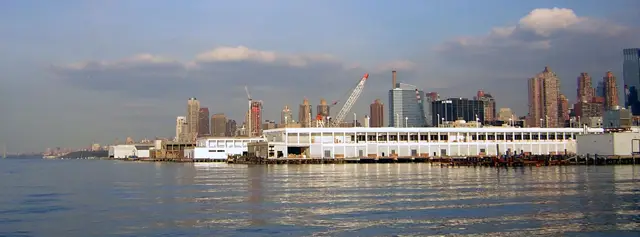 New York (Manhattan, Brooklyn, Cape Liberty)